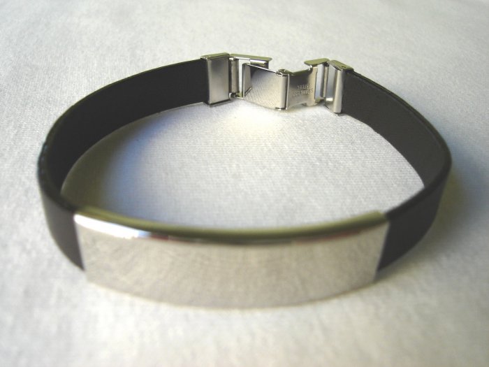 BHY-6005 Stainless Steel and Genuine Leather Bracelet
