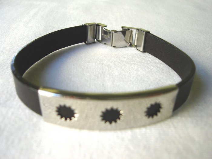 BHY-6003 Stainless Steel and Genuine Leather Bracelet
