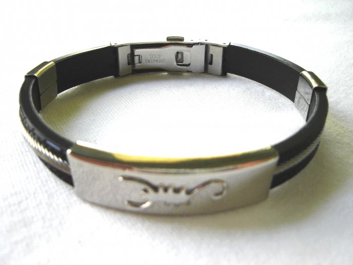 Free shipping--Stainless Steel And Rubber Bracelet