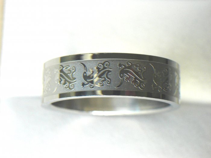 Free shipping--Stainless Steel Flower-Design Wedding Ring