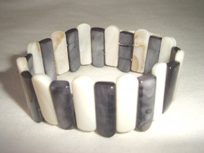 BHX-6014 Natural Shell Bracelet
