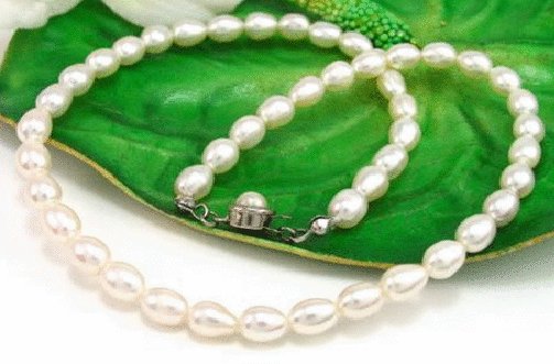 Free shipping---Natural Pearl Necklace