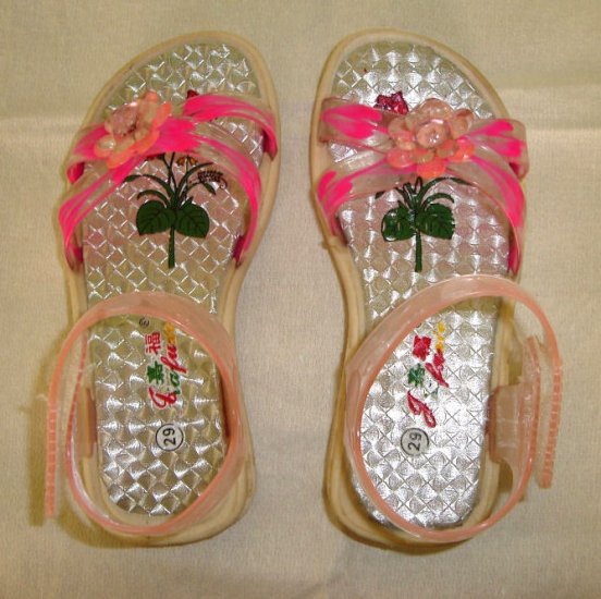 Free shipping--- Brand new shoes