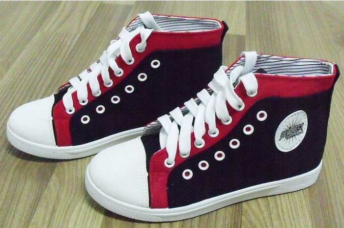 Free Shipping---Brand New Cool Fashion Canvas Shoes