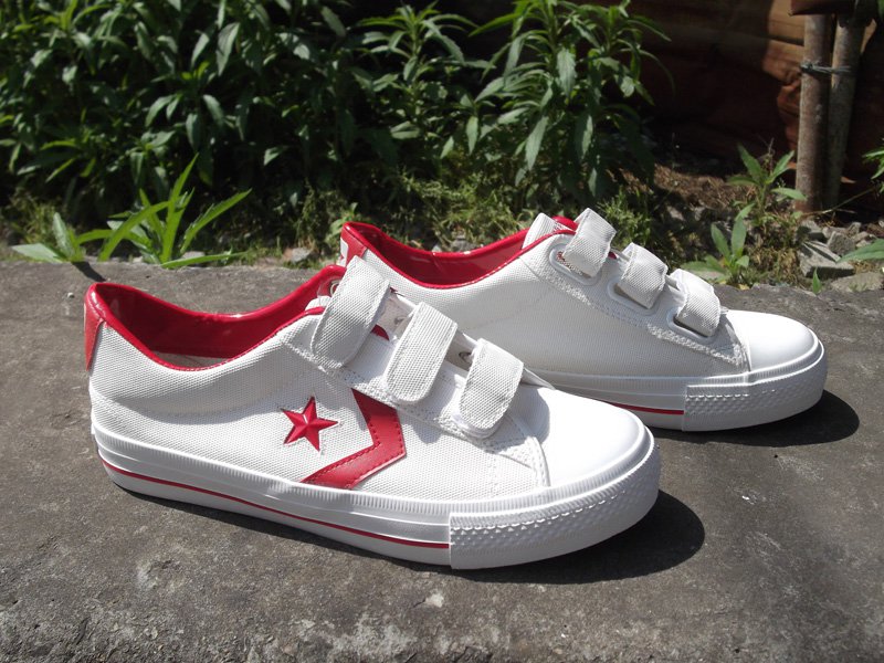 Free Shipping---Brand New Cool Fashion Canvas Shoes