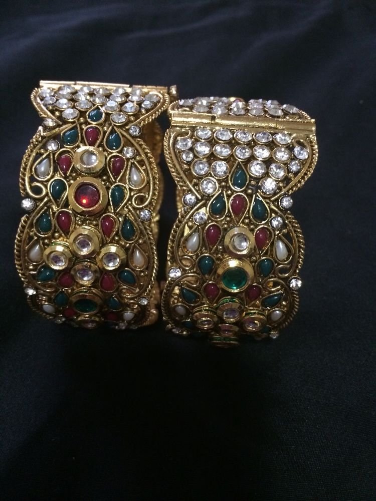 New Gold Kundan Style Ethnic Bangel for Casual and Formal Dresses