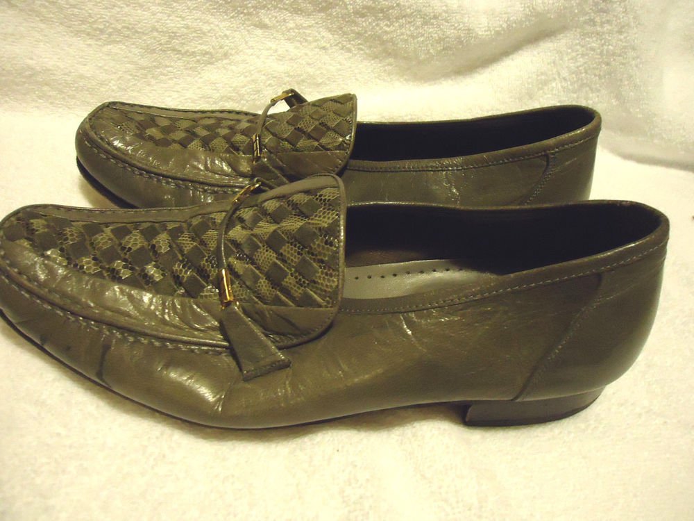 NICE MEN'S LEATHER SHOES, LOAFER/SLIP ON SIZE 7 1/2...SO SOFT & COMFORTABLE