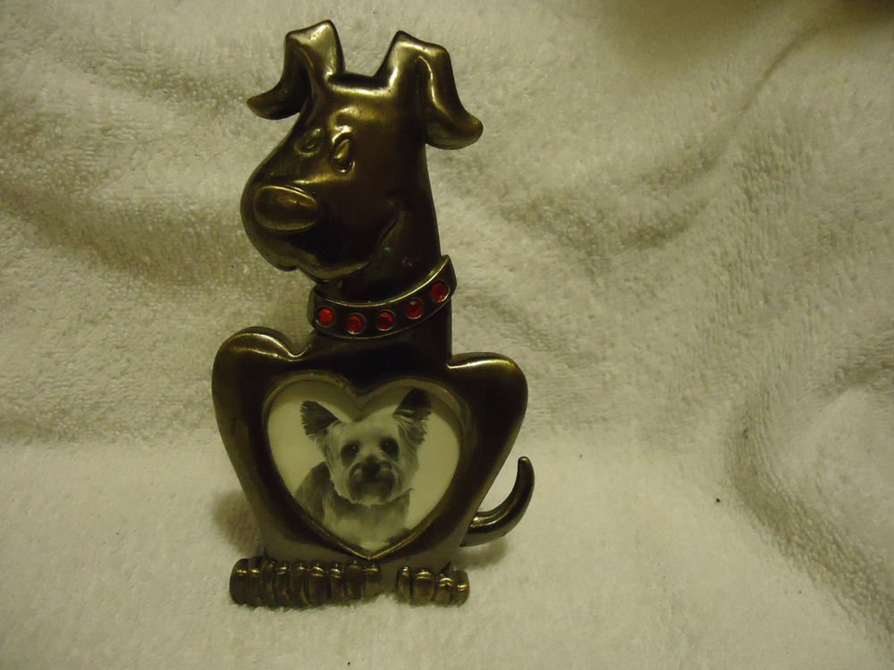 METAL DOG SHAPED PICTURE FRAME BY GREEN TREE ...SIZE APPROX 5 1/2" X 3"