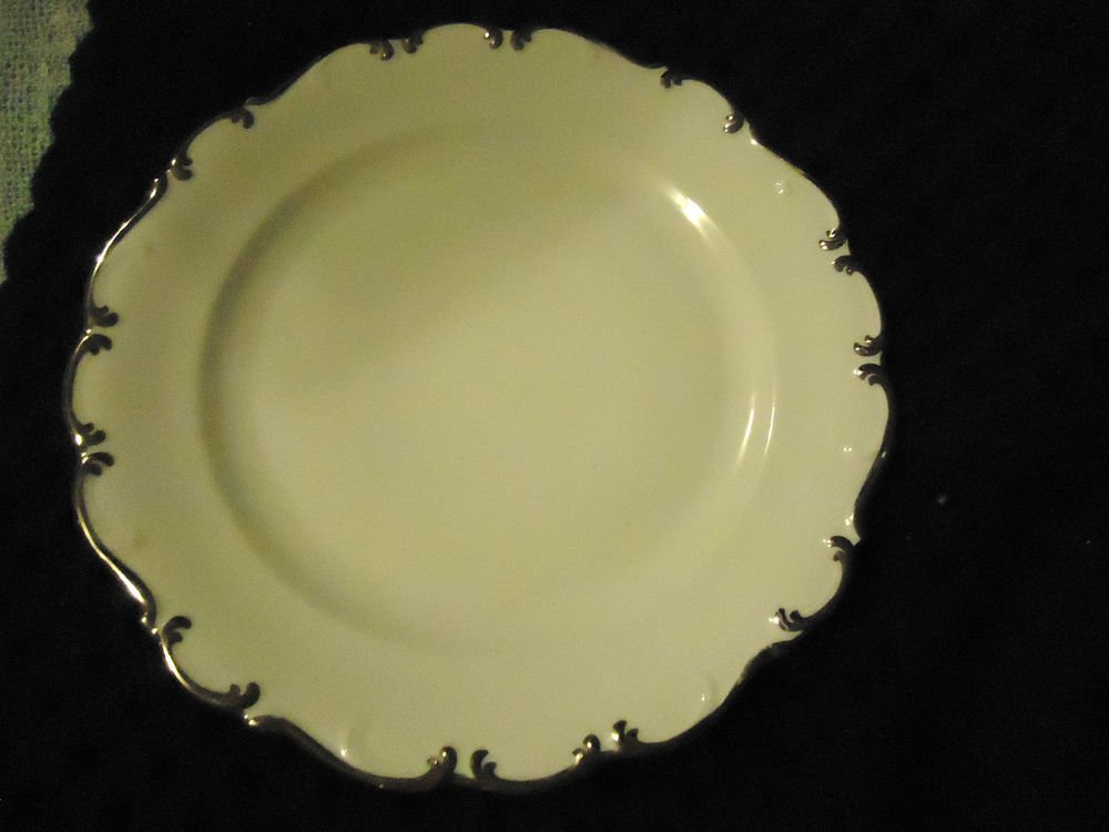 PLATINUM ELEGANCE BY SCHUMANN/BAVARIA BREAD & BUTTER PLATE 6 1/4"..VINTAGE
