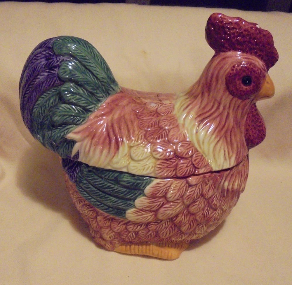 LARGE COLORFUL ROOSTER COVERED DISH.....FOR THE COLLECTOR....SO UNIQUE
