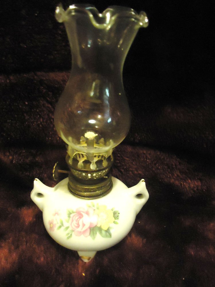 SMALL VINTAGE WHITE PORCELAIN OIL/KEROSENE LAMP WITH PINK ROSES...6 1/2" TALL