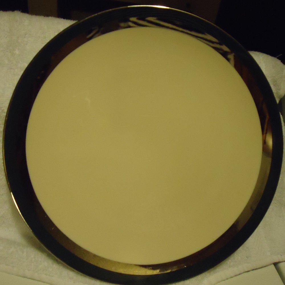 FLINTRIDGE CONTESSA TEAL GREEN PLATE WITH SILVER TRIM..... CALIFORNIA...10 5/8"