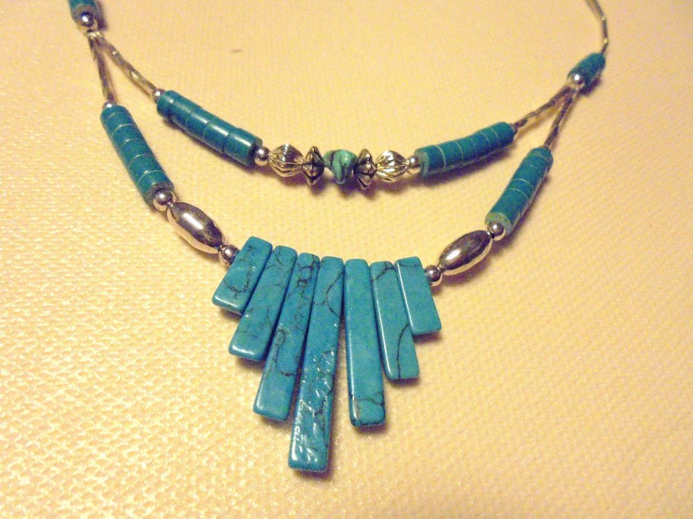 SILVERTONE & BLUE BEADED LADIES DOUBLE STRAND NECKLACE...APP 19"..LIGHTWEIGHT