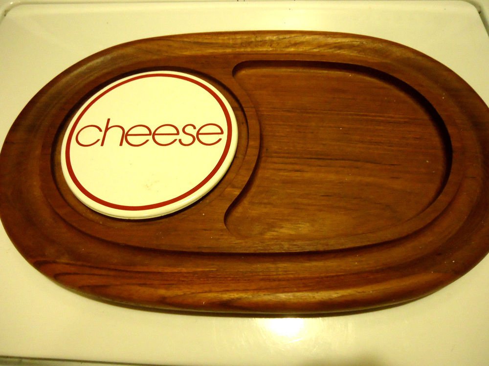 VINTAGE LARGE TEAK WOOD CHEESE CUTTING & SERVING TRAY...THAILAND..