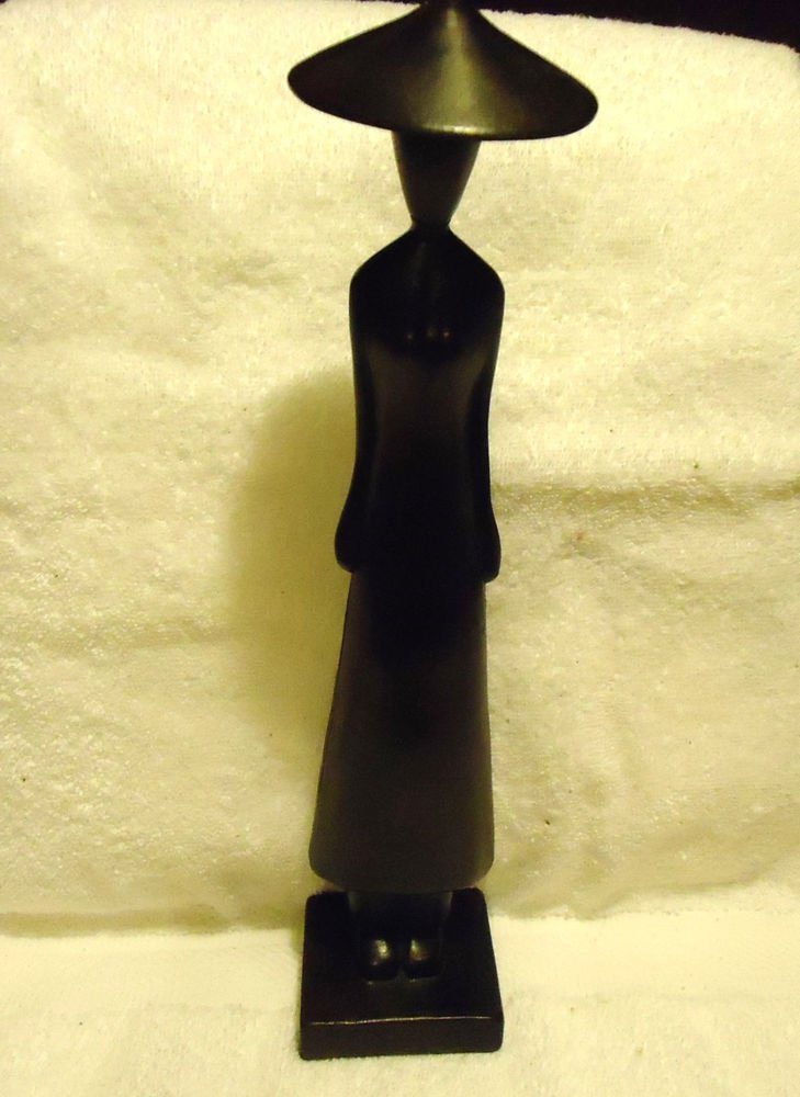 VINTAGE DETAILED ORIENTAL HANDCARVED WOODEN STATUE...BEAUTIFUL WOOD..13" TALL.