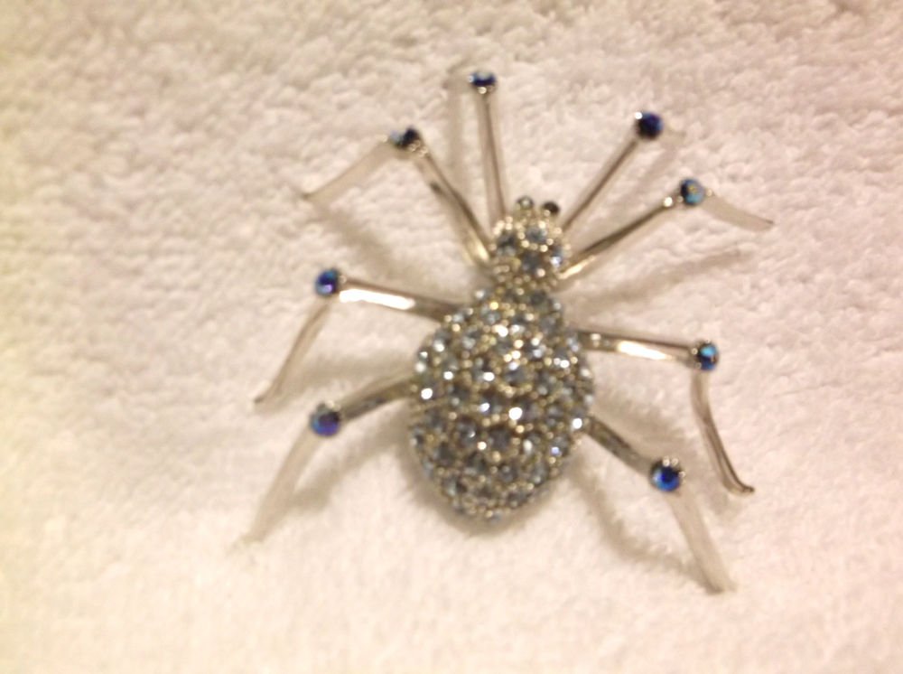 BEAUTIFUL & UNIQUE DECORATIVE JEWELED SPIDER PIN......MUST HAVE A LOOK