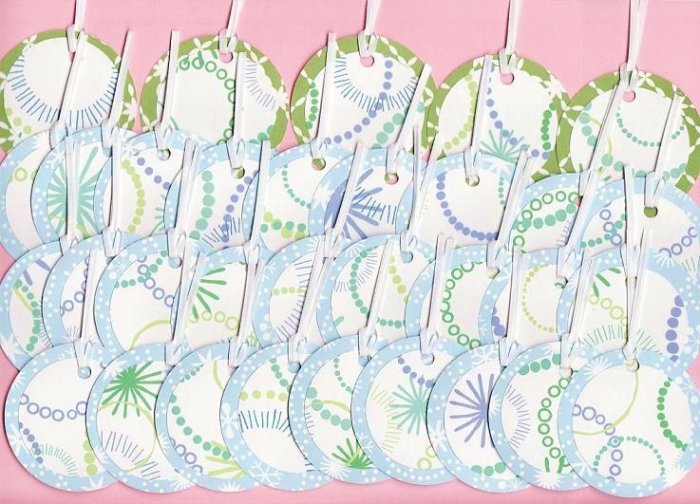Set of 32 Snowflake Symphony Gift or Hang Tags