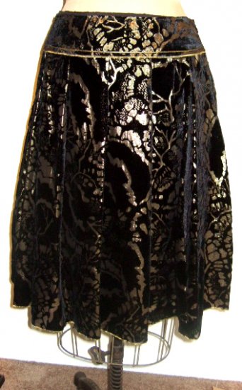 NWT CYNTHIA STEFFE SKIRT BLACK GOLD BURNOUT VELVET size 8