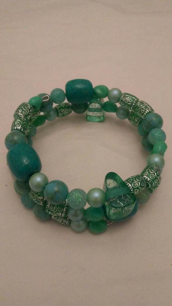 Green Acrylic Beads Memory Wire Bracelet