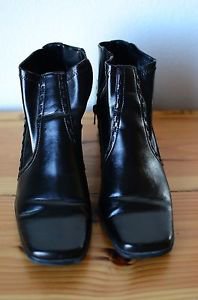 Maurices Women's Black 9 M Medium 2" Heel Ankle Boots w/ Side Zipper