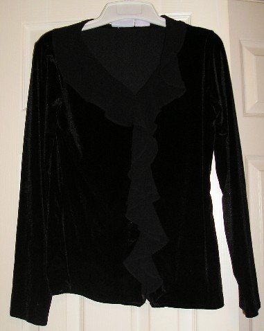 Jaclyn Smith Womens LS Dressy Black Blouse Top New Size Small Teens Girls