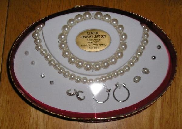 14 Pc Jewelry Set Lot Pearl Pearls and Silver - Gift Set
