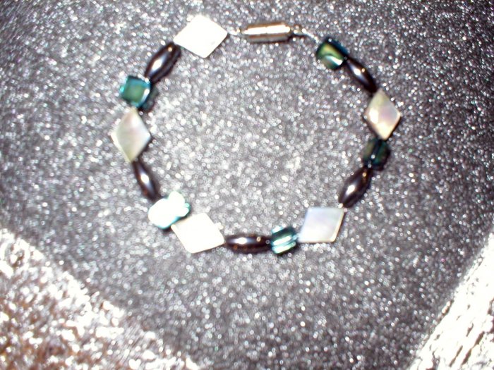 Shell/Hematite Bracelet