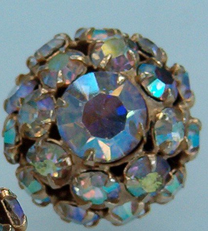 ANTIQUE WEISS AURORA BOREALIS EARRINGS (DES220)