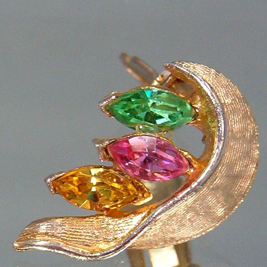 VINTAGE RHINESTONE EARRINGS (E24)