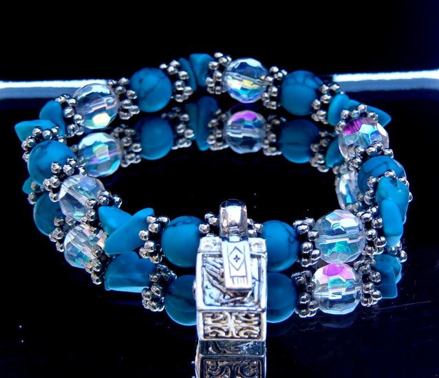 TURQUOISE & AURORA BOREALIS BRACELET (B6)
