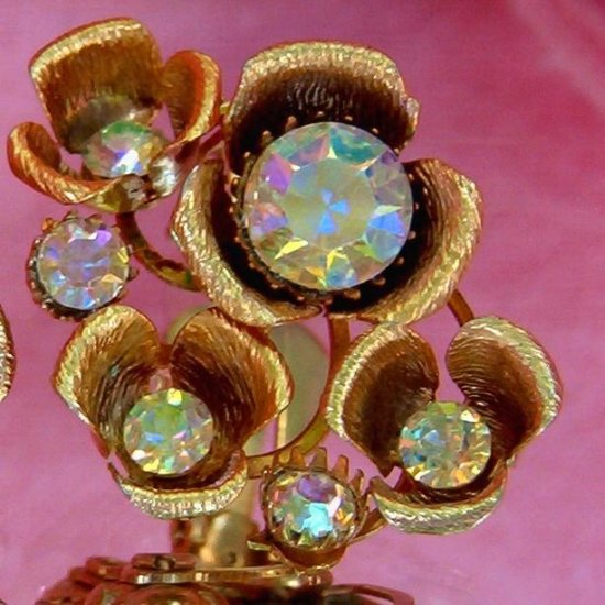 ANTIQUE AURORA BOREALIS BRUSHED GOLD EARRINGS (FF74)