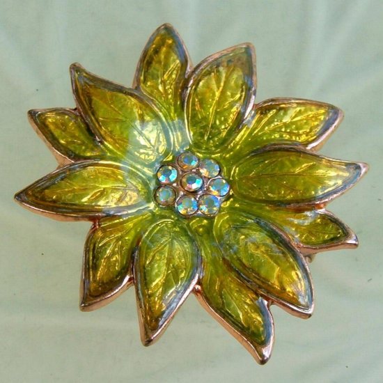 ANTIQUE AURORA BOREALIS FLOWER BROOCH (FF16)