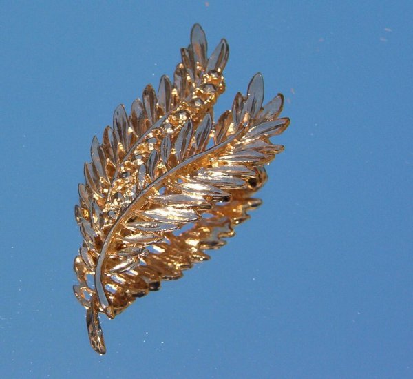 VINTAGE DOUBLE LEAF BROOCH (FF6)