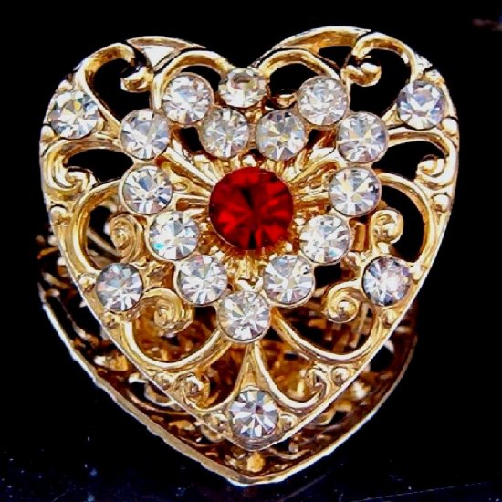 RHINESTONE HEART PIN (LOV64)