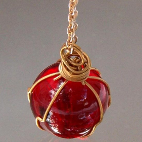 ANTIQUE RUBY RED GLASS NECKLACE (N38)