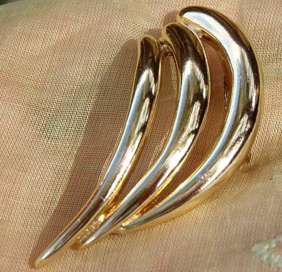 PISCITELLI SIGNED PIN (P1)