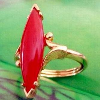 VINTAGE AVON CARNELIAN-EARTHSTONE RING (DES129)