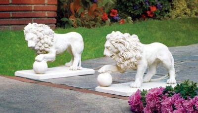Garden Lion Pair