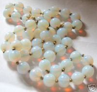 EXQUISITE VINTAGE VENETIAN OPALESCENT NECKLACE