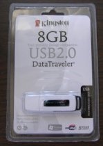 KINGSTON 8GB USB 2.0 DATATRAVELER FLASH DRIVE