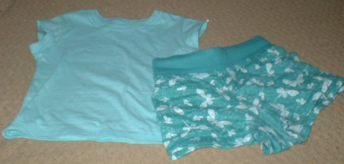 Sea green top and matching print shorts Size 4 5