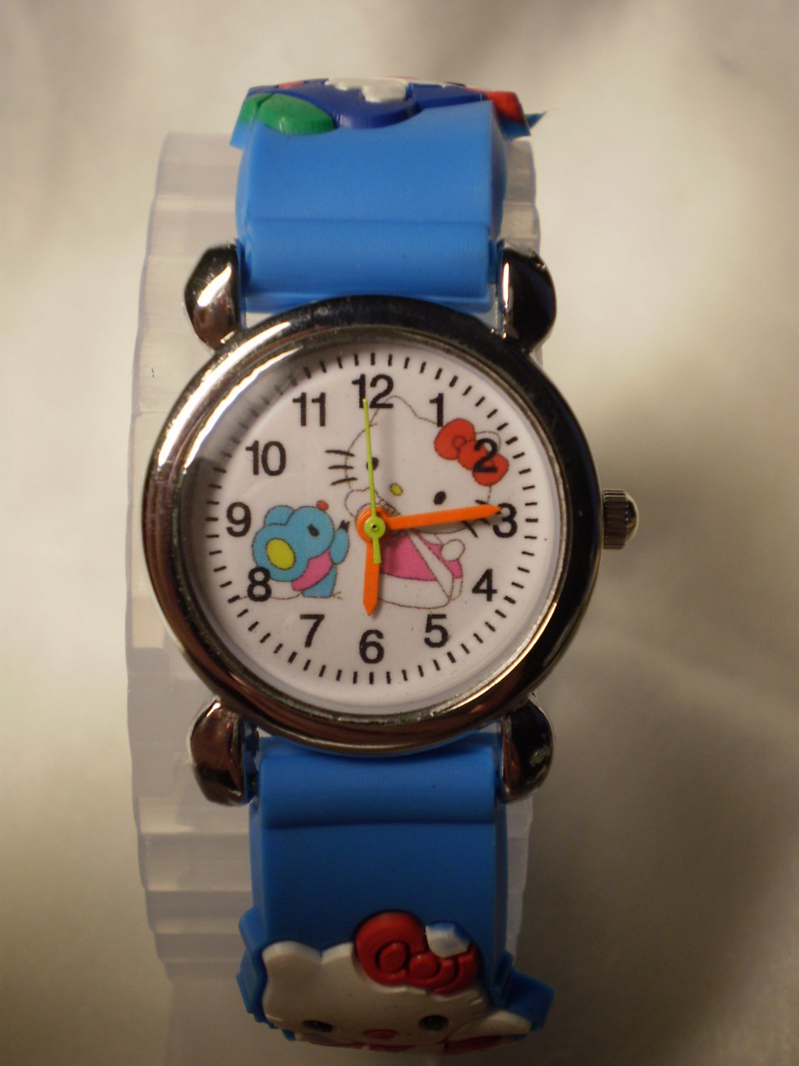 Hello Kitty 3 dimensional wrist children watch with blue rubber band