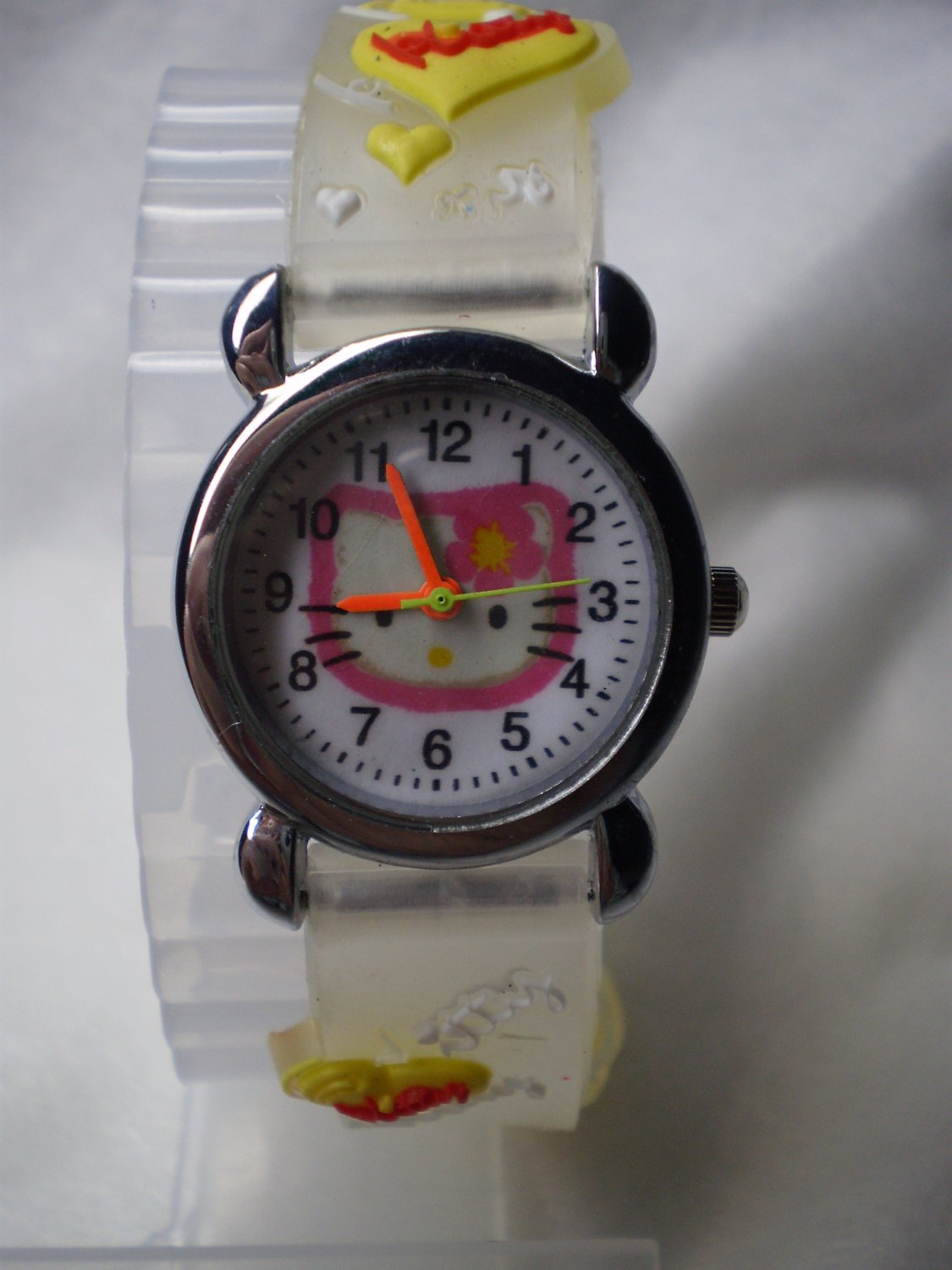 Hello Kitty 3 dimensional wrist children watch with white rubber band