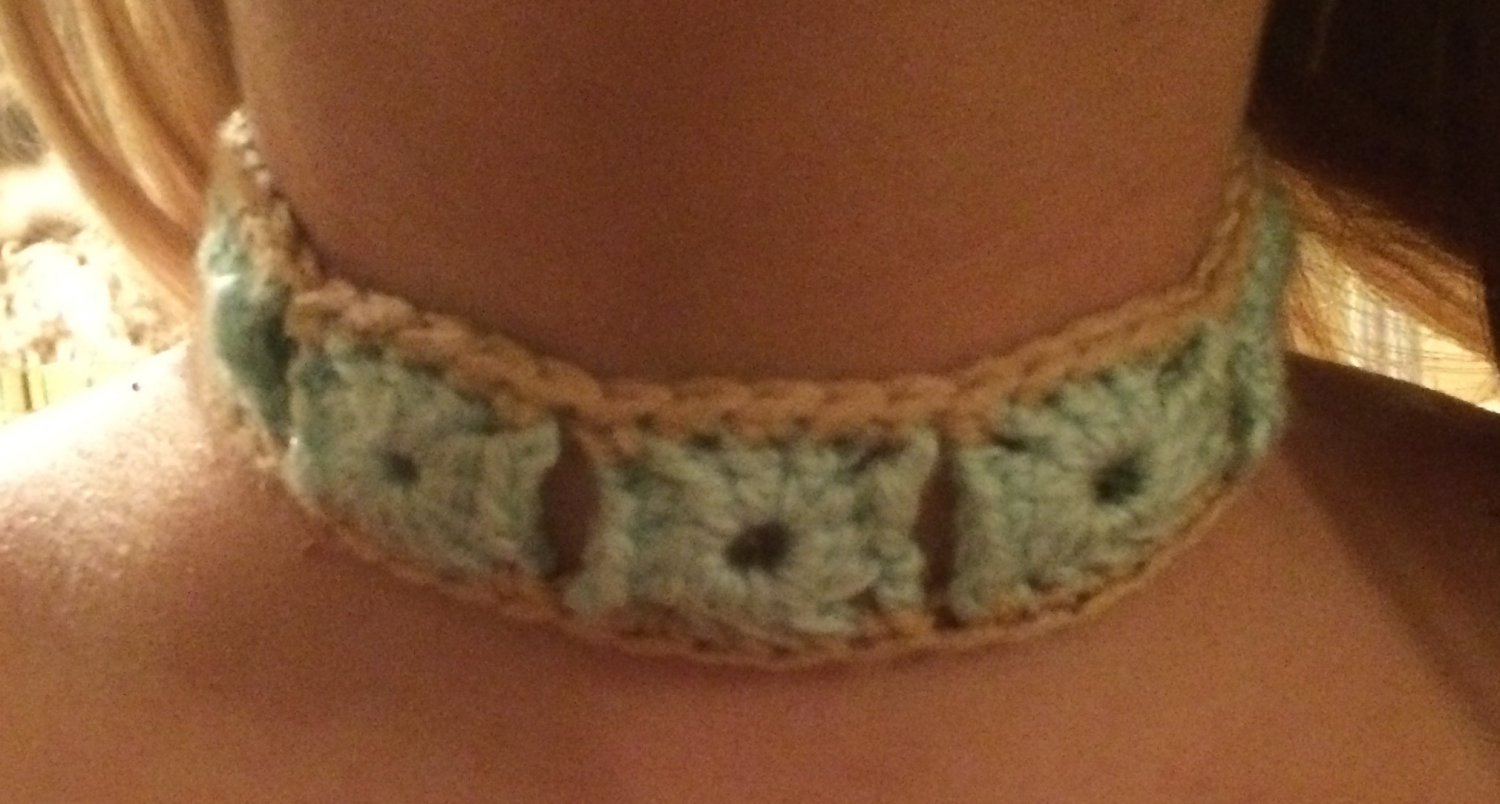 Granny Square Choker