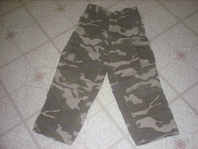 ~NEW~ Boy's Cargo Camoflauge pants, Size 7