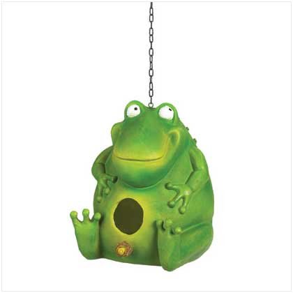 ALLIGATOR BIRDHOUSE
