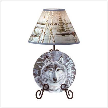 WOLF IN SNOWY FOREST LAMP
