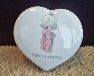 Precious Moments Trinket Box Enesco 1985 www.thriftstoretreasures.com