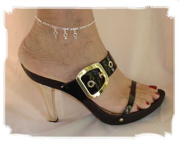 AMFM001 - Ankle Jewelry with "MFM" Charms