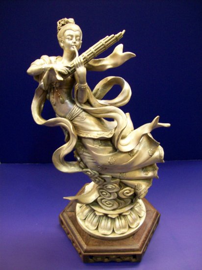 Goddess playing Pipes (Silver Metal)